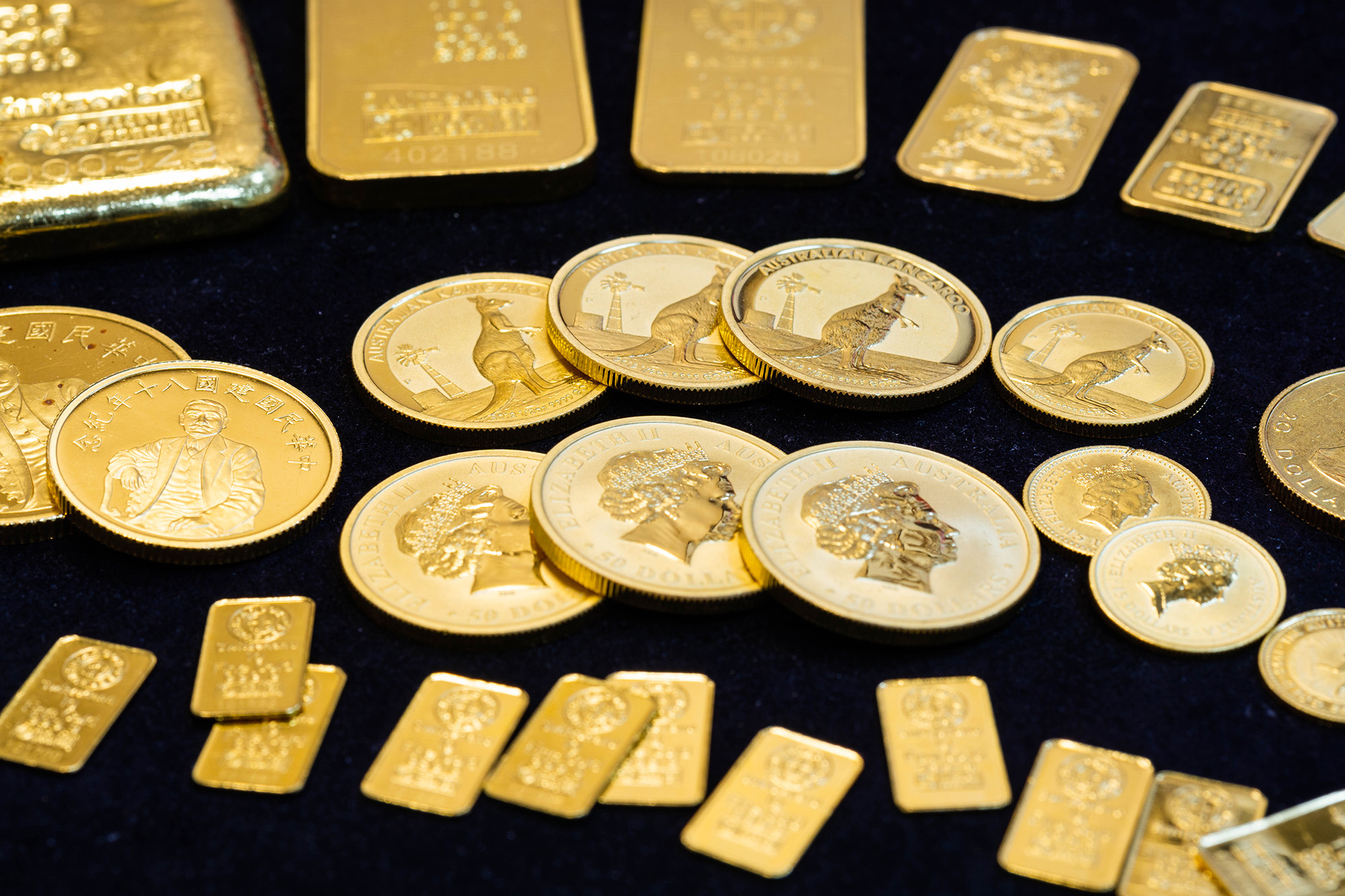 Gold coin