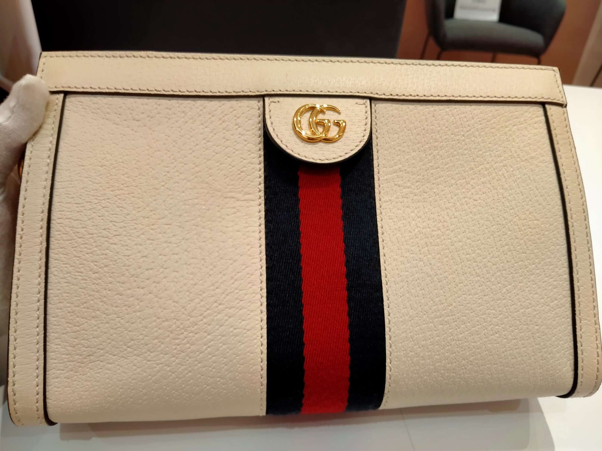 GUCCI
