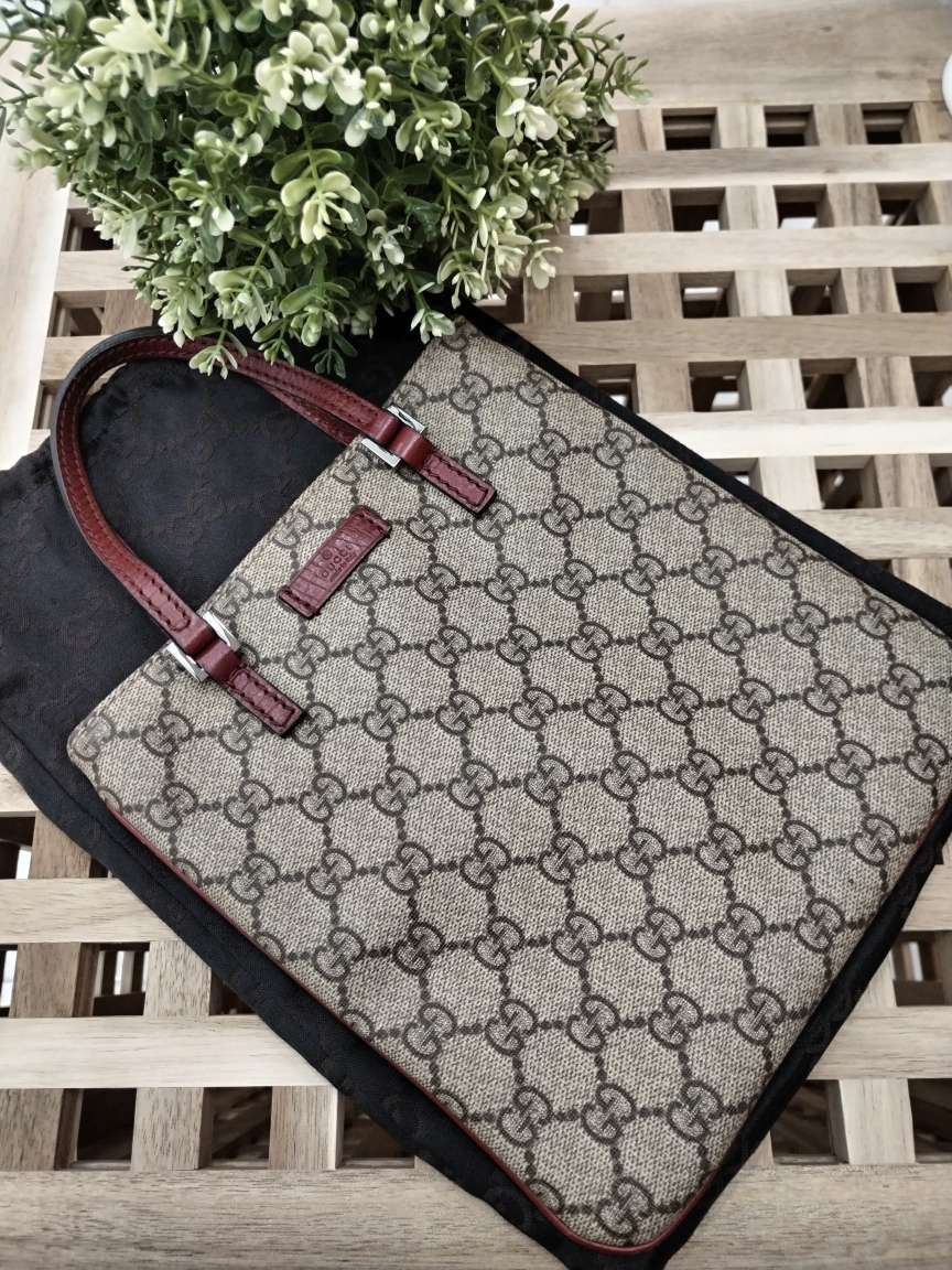 GUCCI