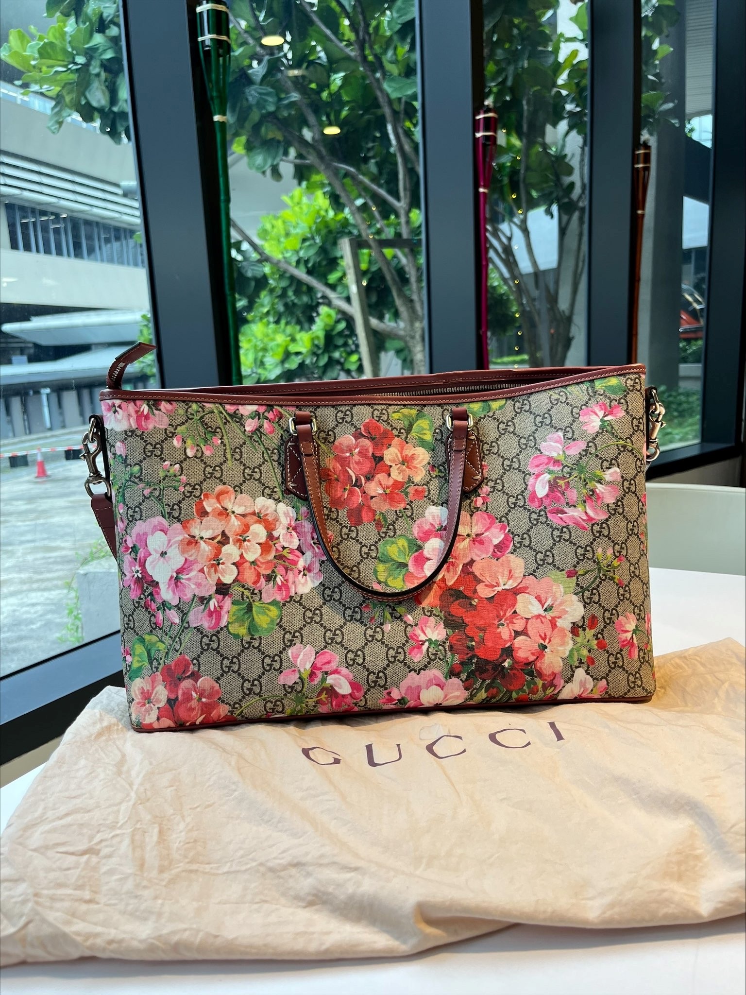 GUCCI