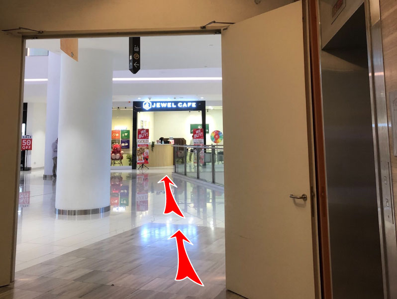 Upon exiting the lift and turning right, you will find Jewel Cafe directly in front of you