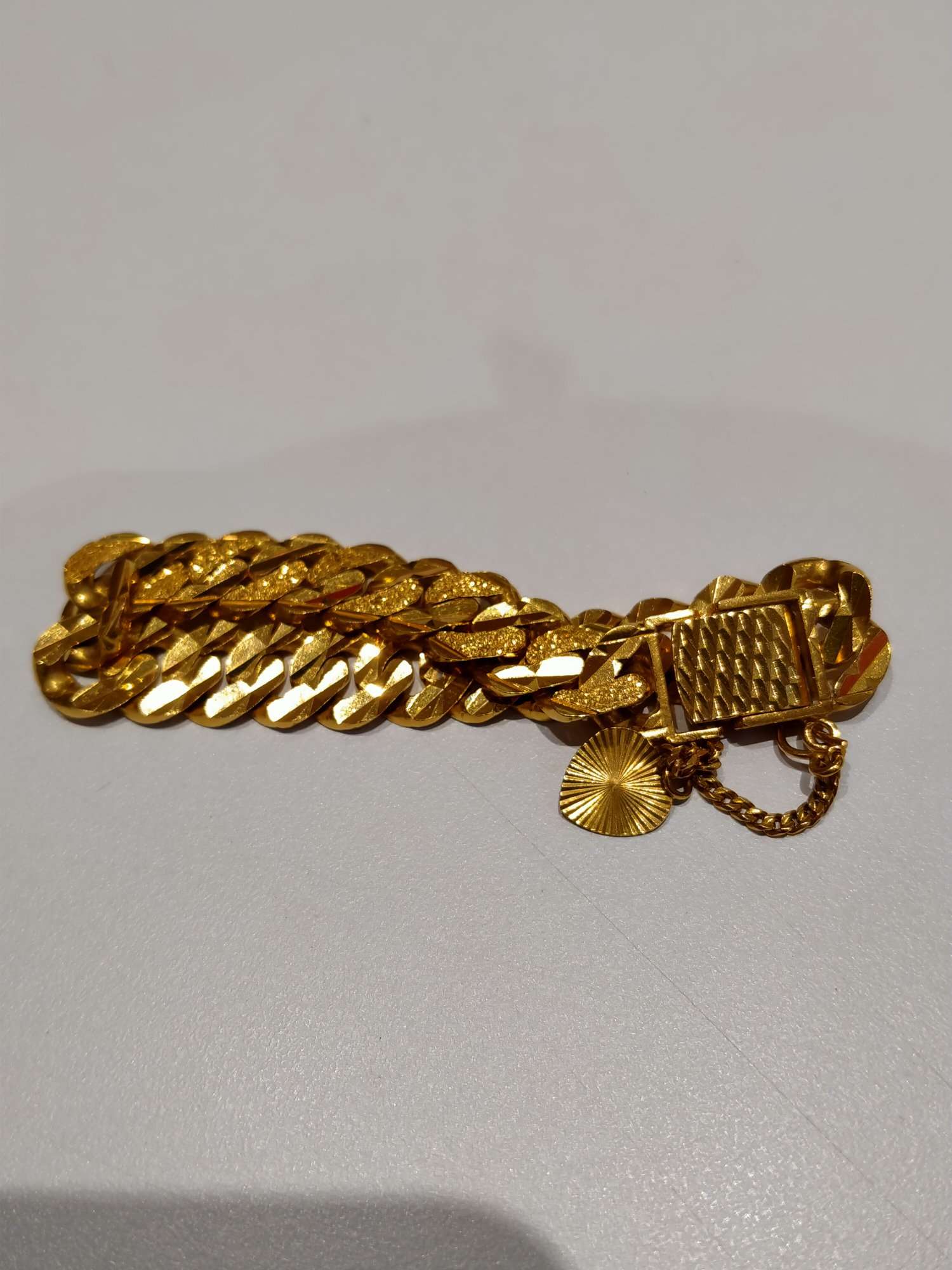 K18 Gold
