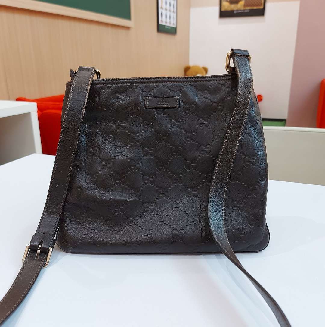 GUCCI
