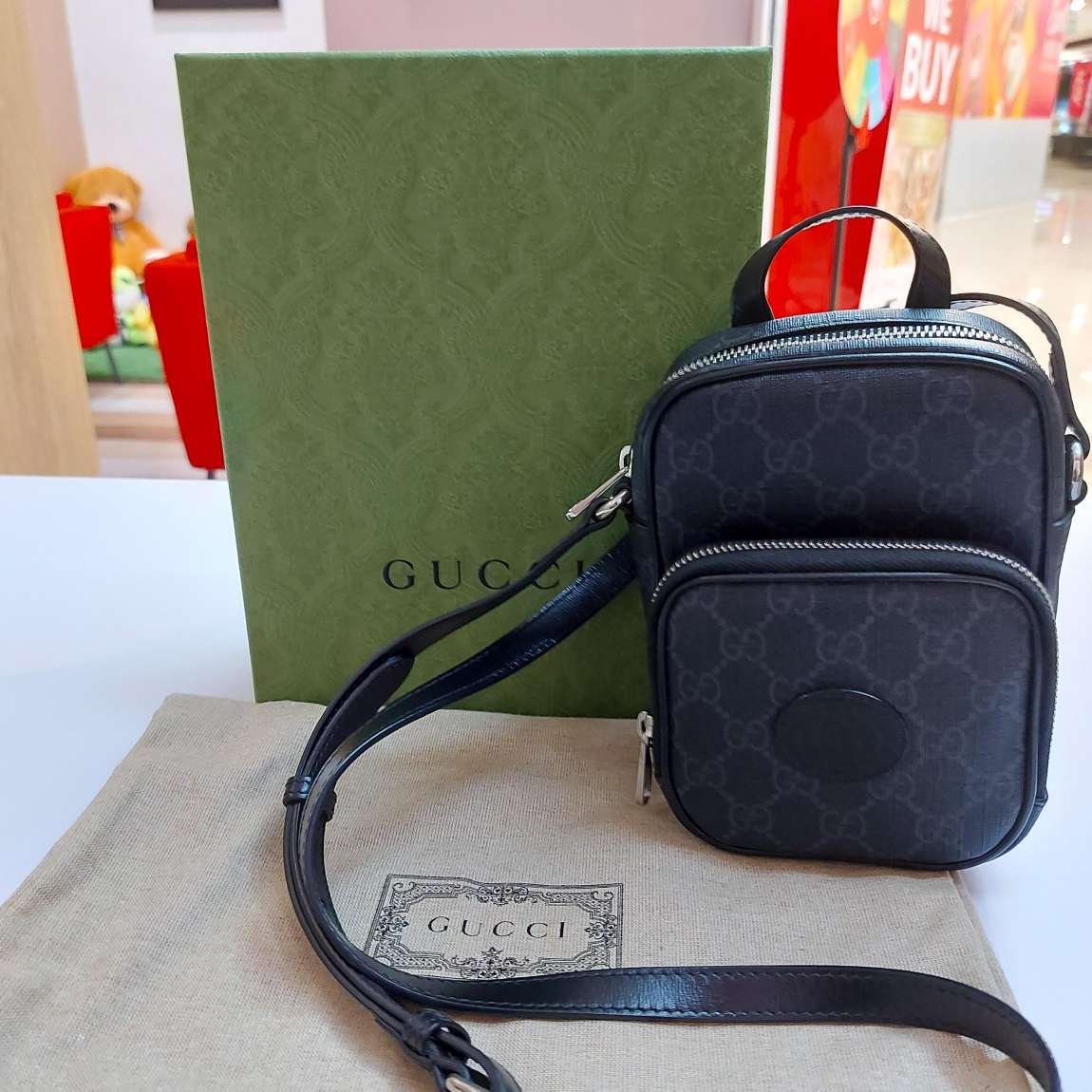 GUCCI
