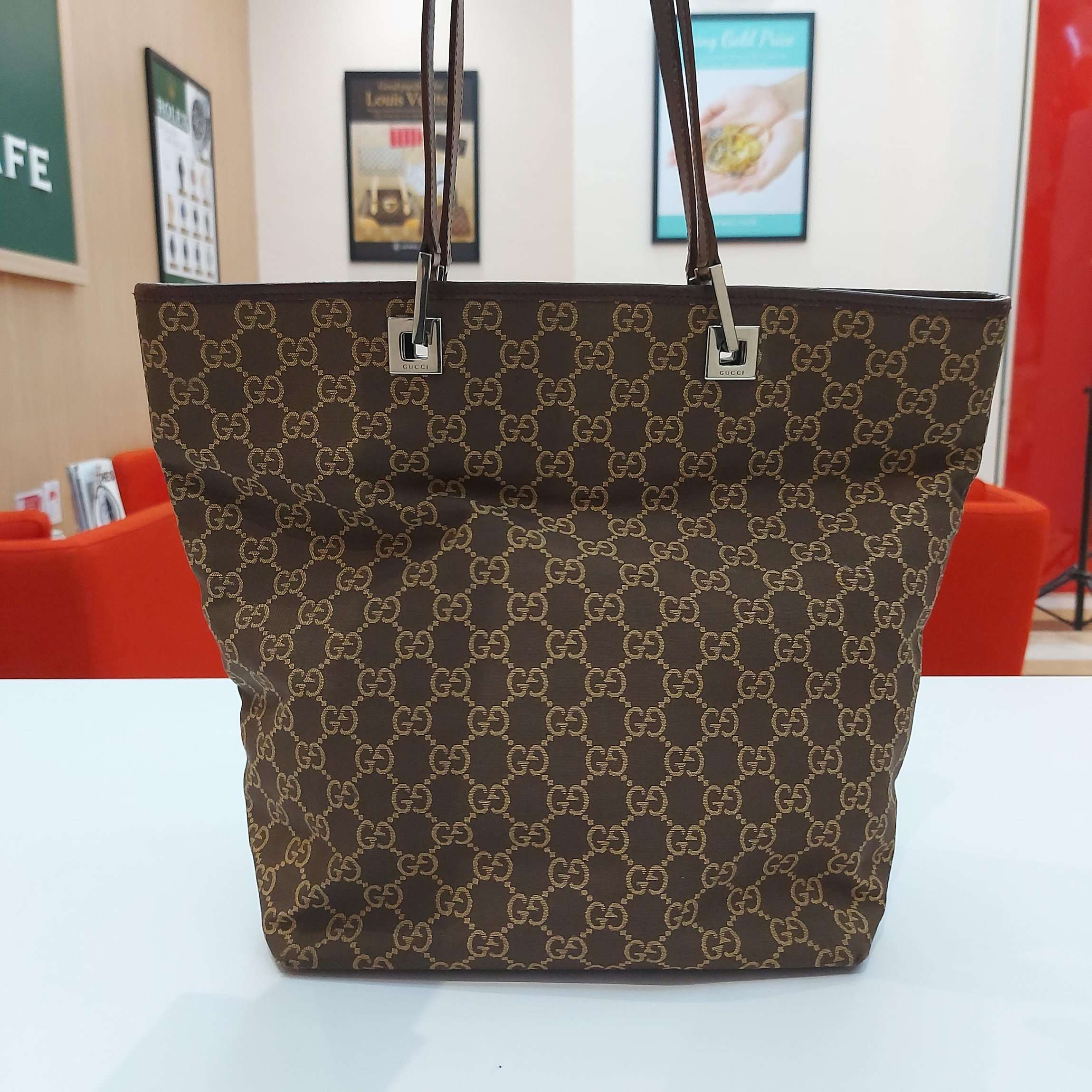 GUCCI