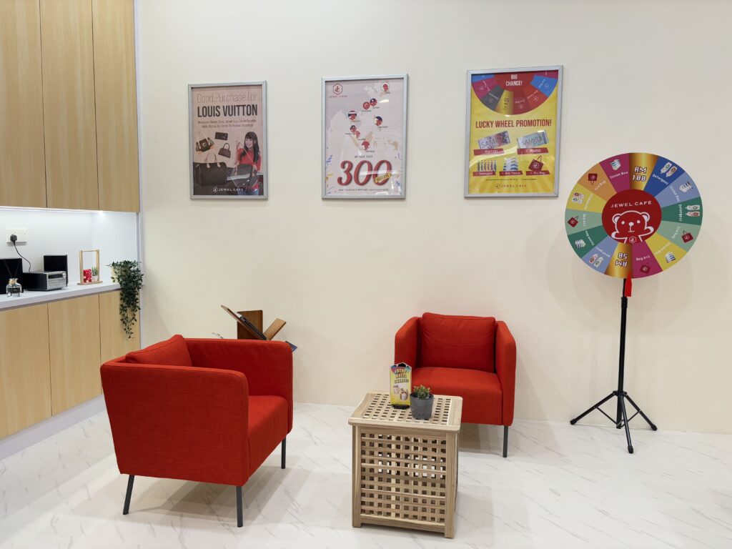Jewel Cafe AEON Station 18 interior design